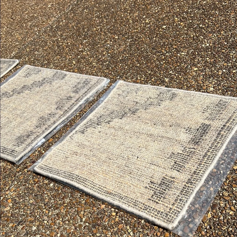 Elegant Beige, Brown & Gray Home Accent Rug Sample / Place Mat / Design Decor!